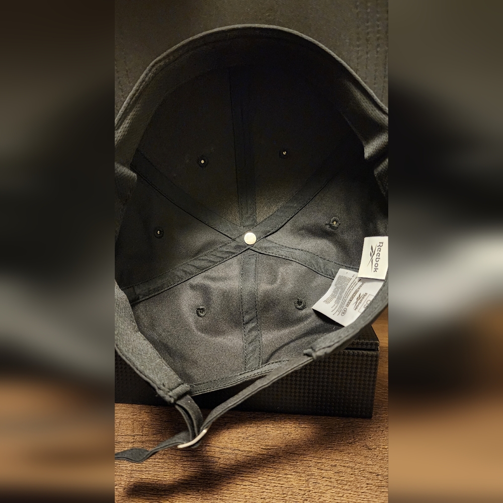 Reebok Cap - Picture 4 of 4